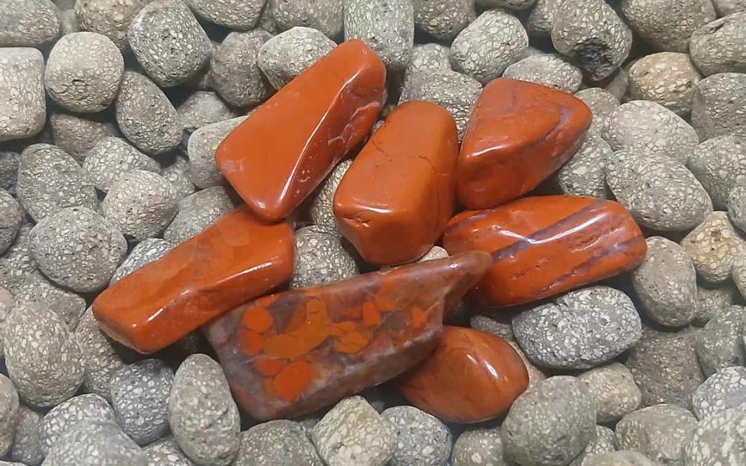 pierre roulée jaspe rouge