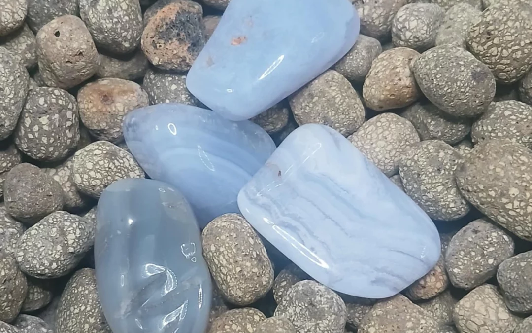 Pierre naturelle roulée calcédoine