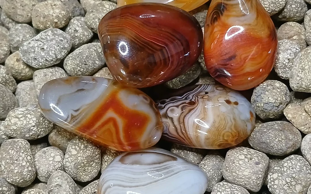 Pierre naturelle roulée sardonyx